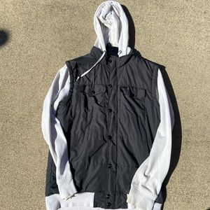 Zumiez light jacket size medium